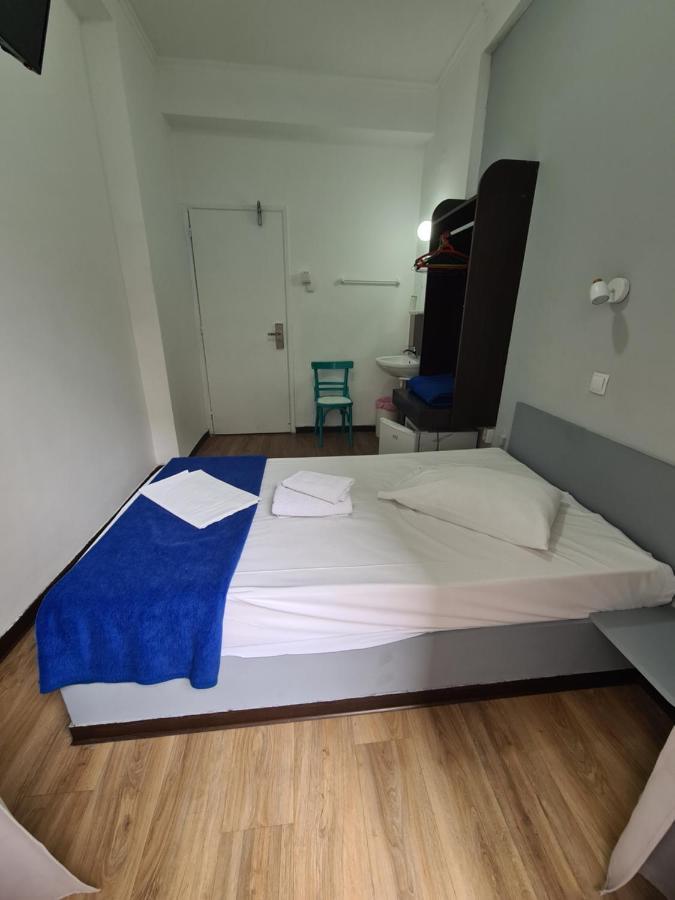 Sparta Team Hotel Athena Bagian luar foto