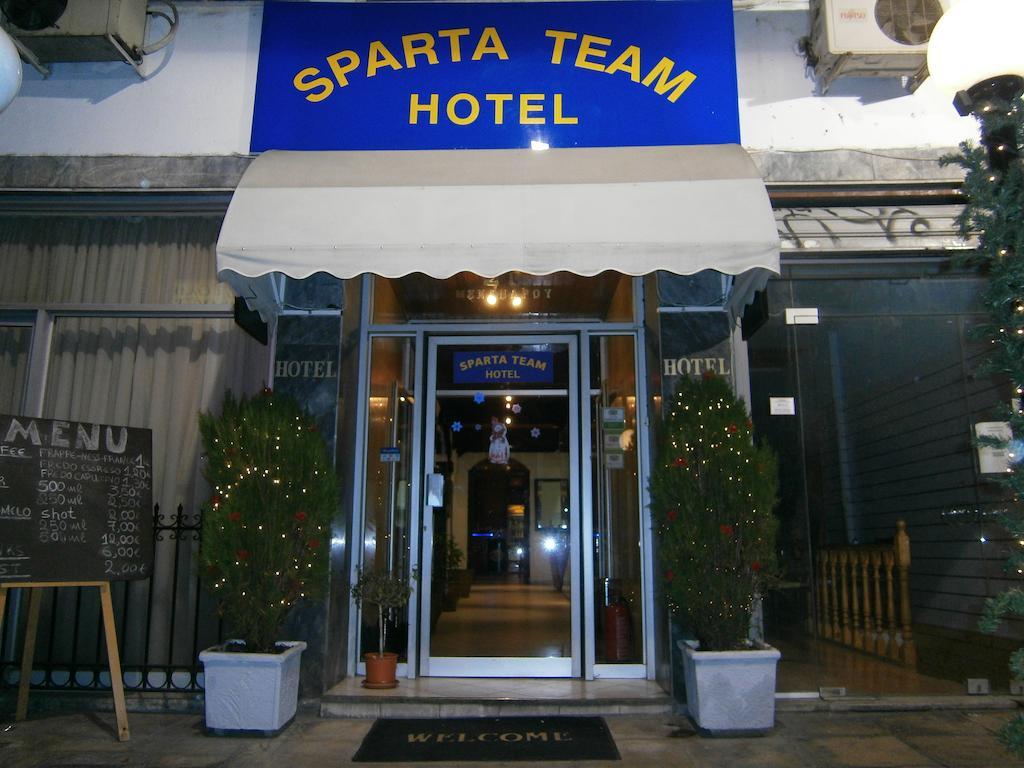 Sparta Team Hotel Athena Bagian luar foto