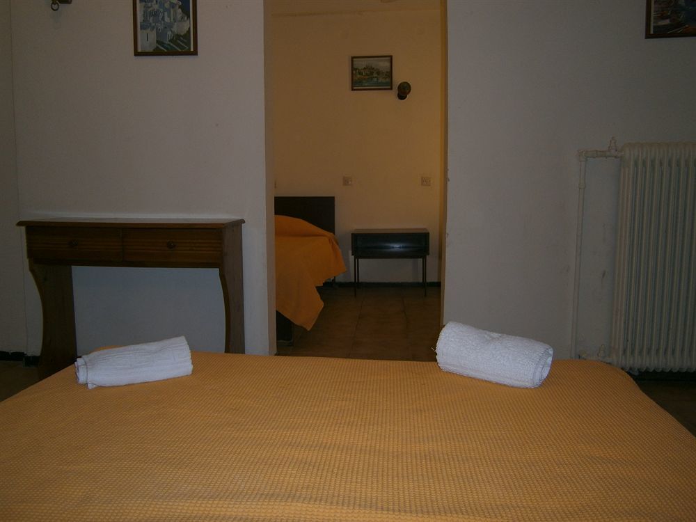 Sparta Team Hotel Athena Bagian luar foto
